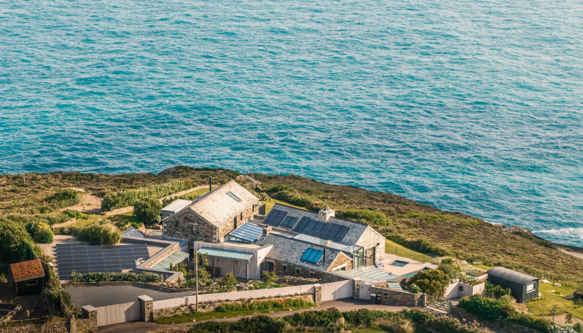 Luxury_Villa_Living_The_Bay_Trevaunance_Cove_St Agnes_Cornwall_UK4 Luxury_Villa_Living_The_Bay_Trevaunance_Cove_St Agnes_Cornwall_UK4