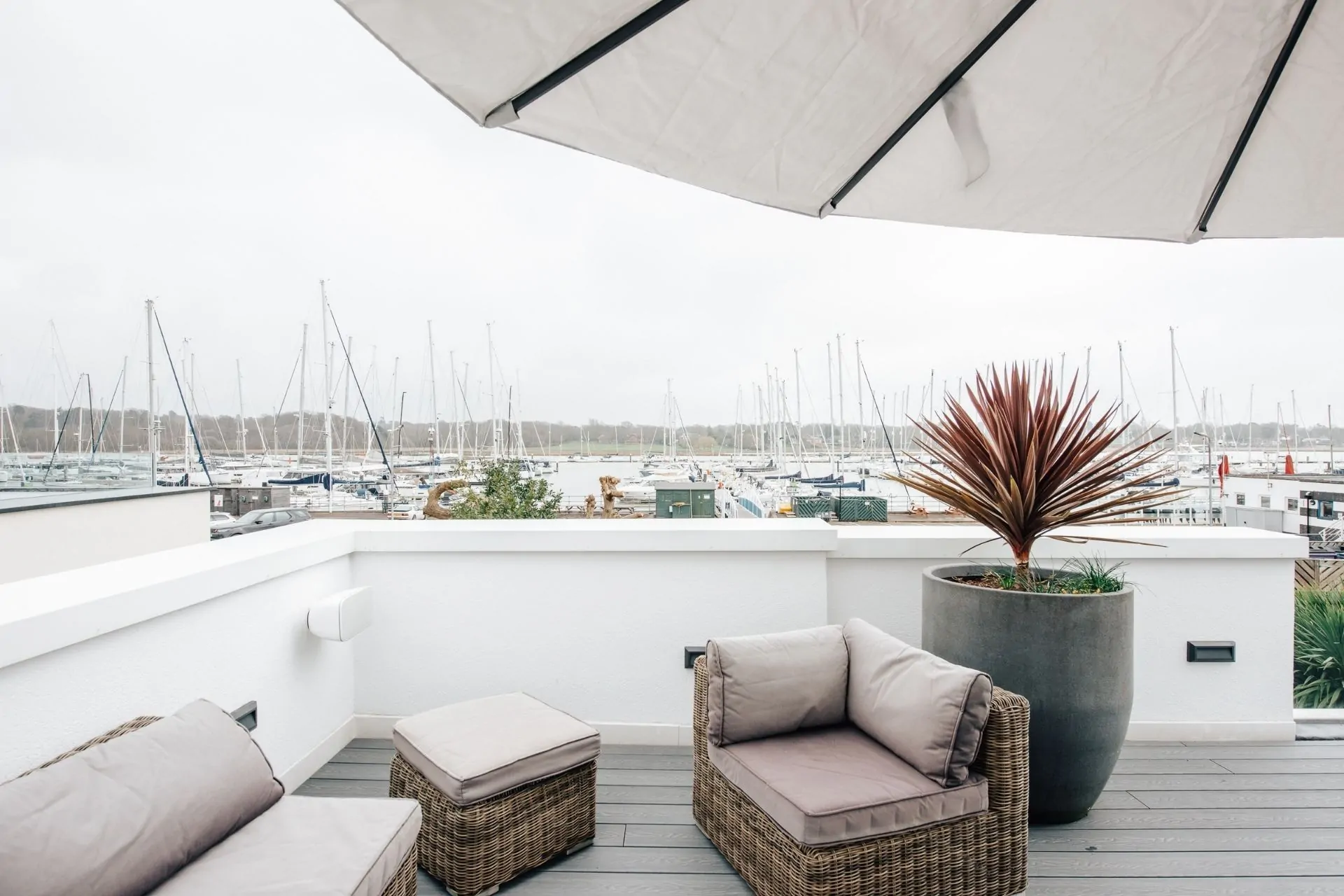 Luxury_Villa_Living_The_Crewhouse_Hamble_Hampshire_England_UK33 Luxury_Villa_Living_The_Crewhouse_Hamble_Hampshire_England_UK33