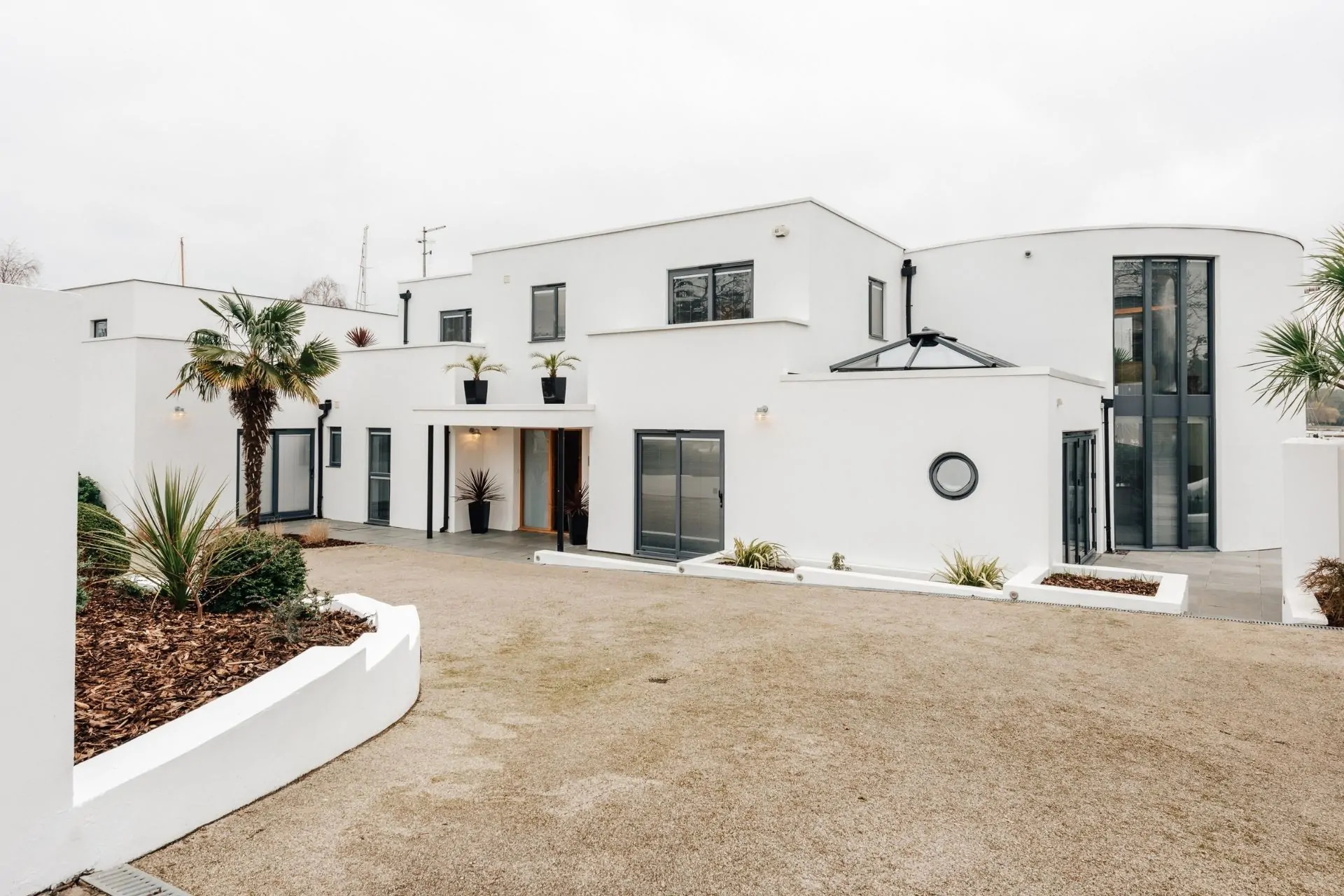 Luxury_Villa_Living_The_Crewhouse_Hamble_Hampshire_England_UK35 Luxury_Villa_Living_The_Crewhouse_Hamble_Hampshire_England_UK35