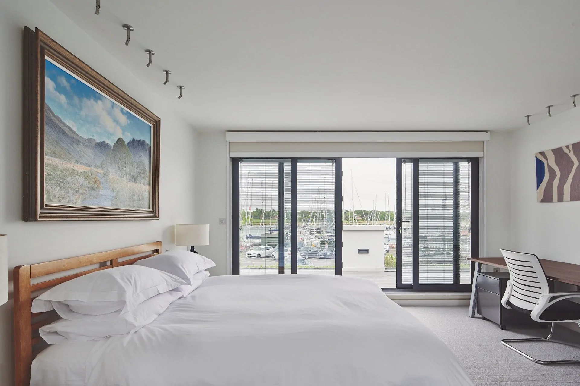 Luxury_Villa_Living_The_Crewhouse_Hamble_Hampshire_England_UK6 Luxury_Villa_Living_The_Crewhouse_Hamble_Hampshire_England_UK6