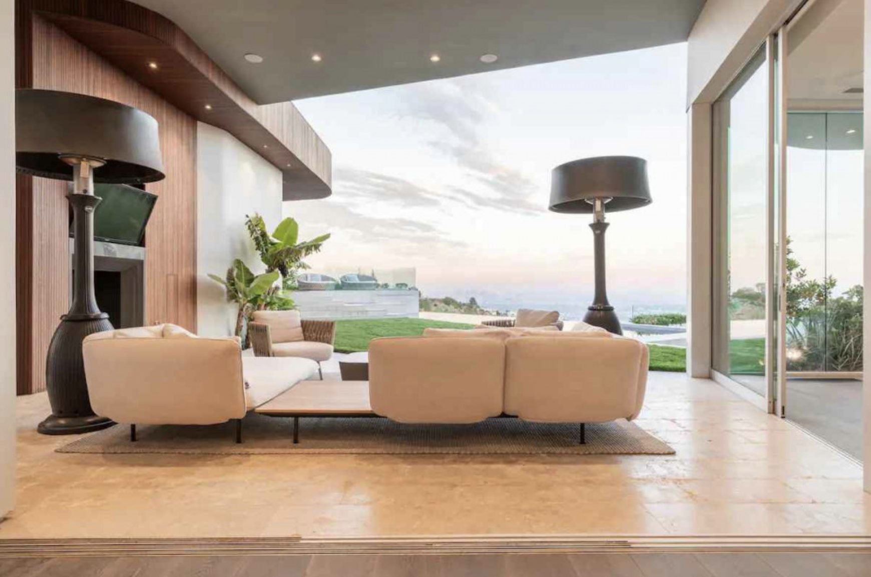 Luxury_Villa_Living_Villa_Palm_Terrace_Los_Angeles17 Luxury_Villa_Living_Villa_Palm_Terrace_Los_Angeles17