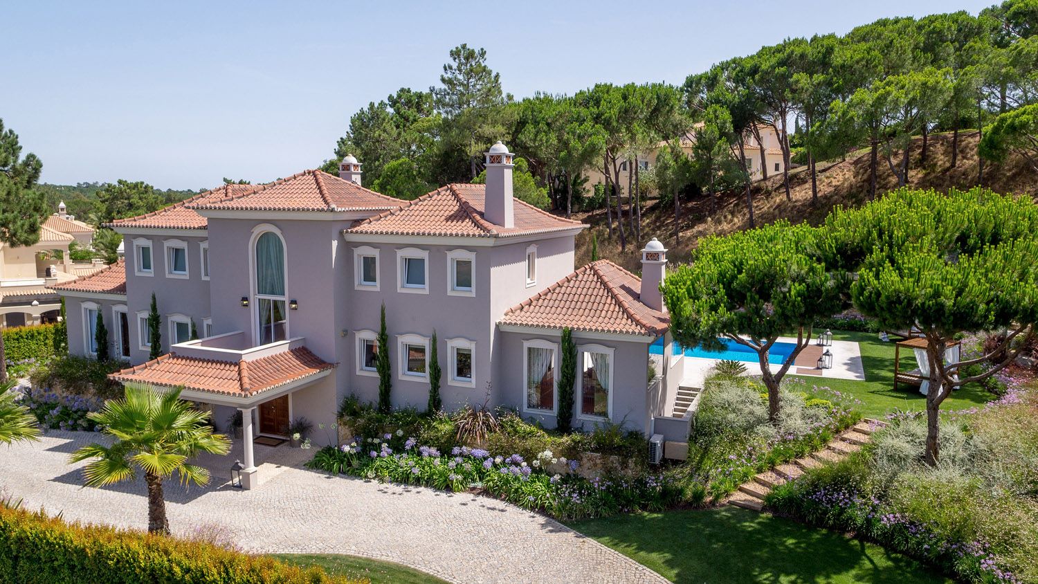 luxury-villa-living-villa-gondra-quinta-do-lago-algarve-portugal-2 luxury-villa-living-villa-gondra-quinta-do-lago-algarve-portugal-2