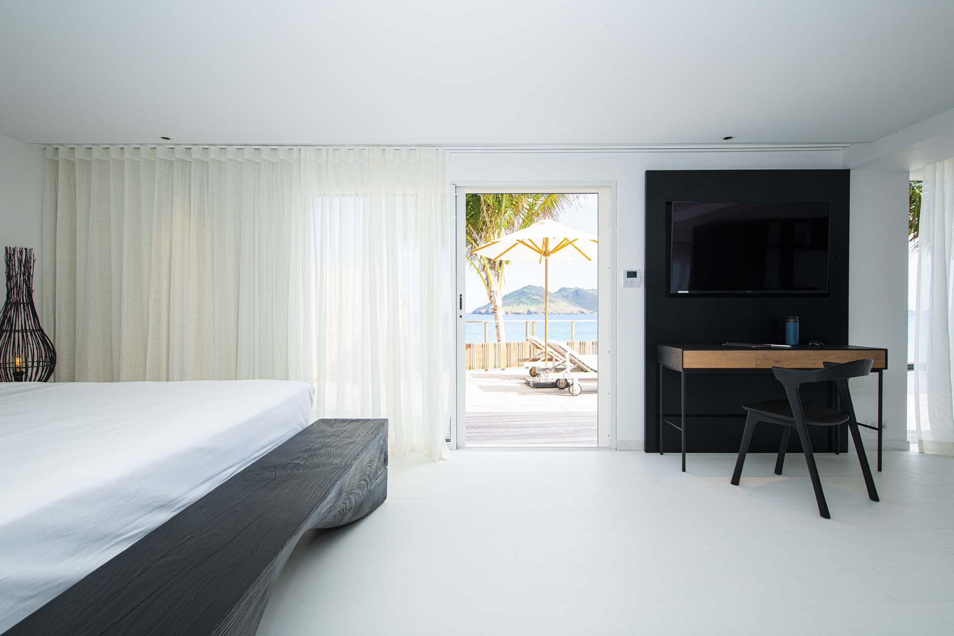 luxury-villa-living-villa-maison-de-la-mer-flamands-beach-st-barths-7