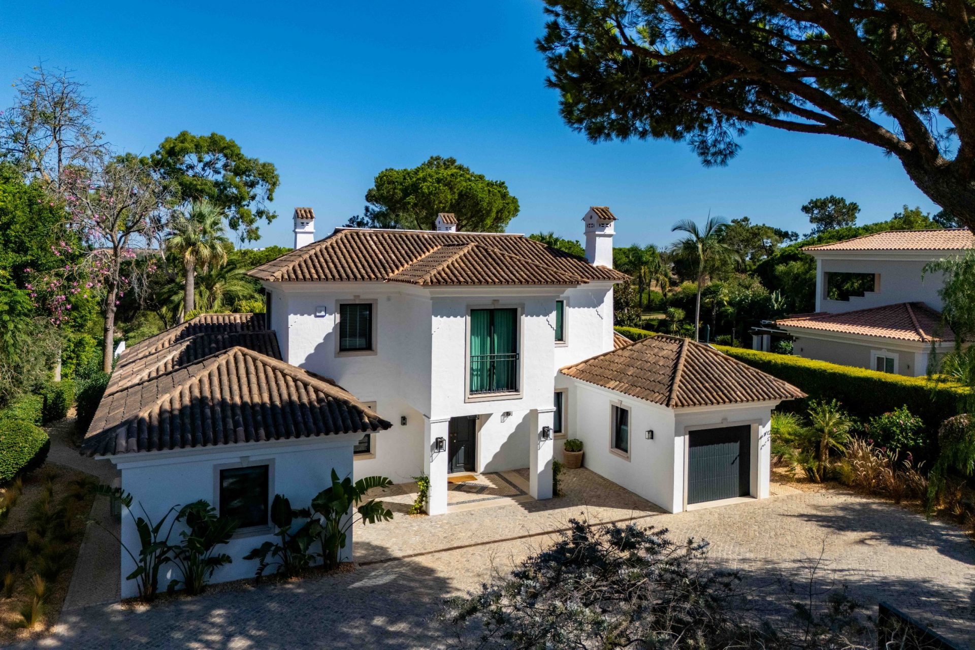 luxury-villa-living-villa-sagra-quinta-do-lago-algarve-portugal-2 luxury-villa-living-villa-sagra-quinta-do-lago-algarve-portugal-2