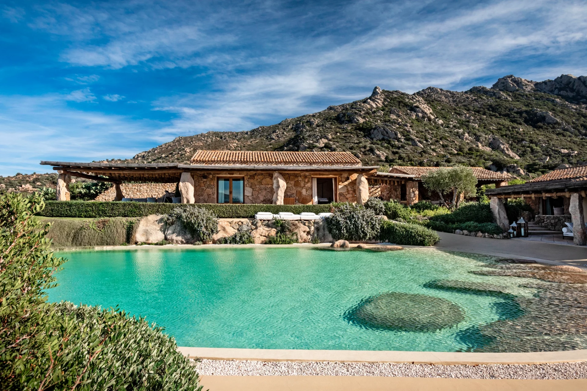 Luxury-Villa-Living-Villa-Dorsey-Sardinia-16 Luxury-Villa-Living-Villa-Dorsey-Sardinia-16