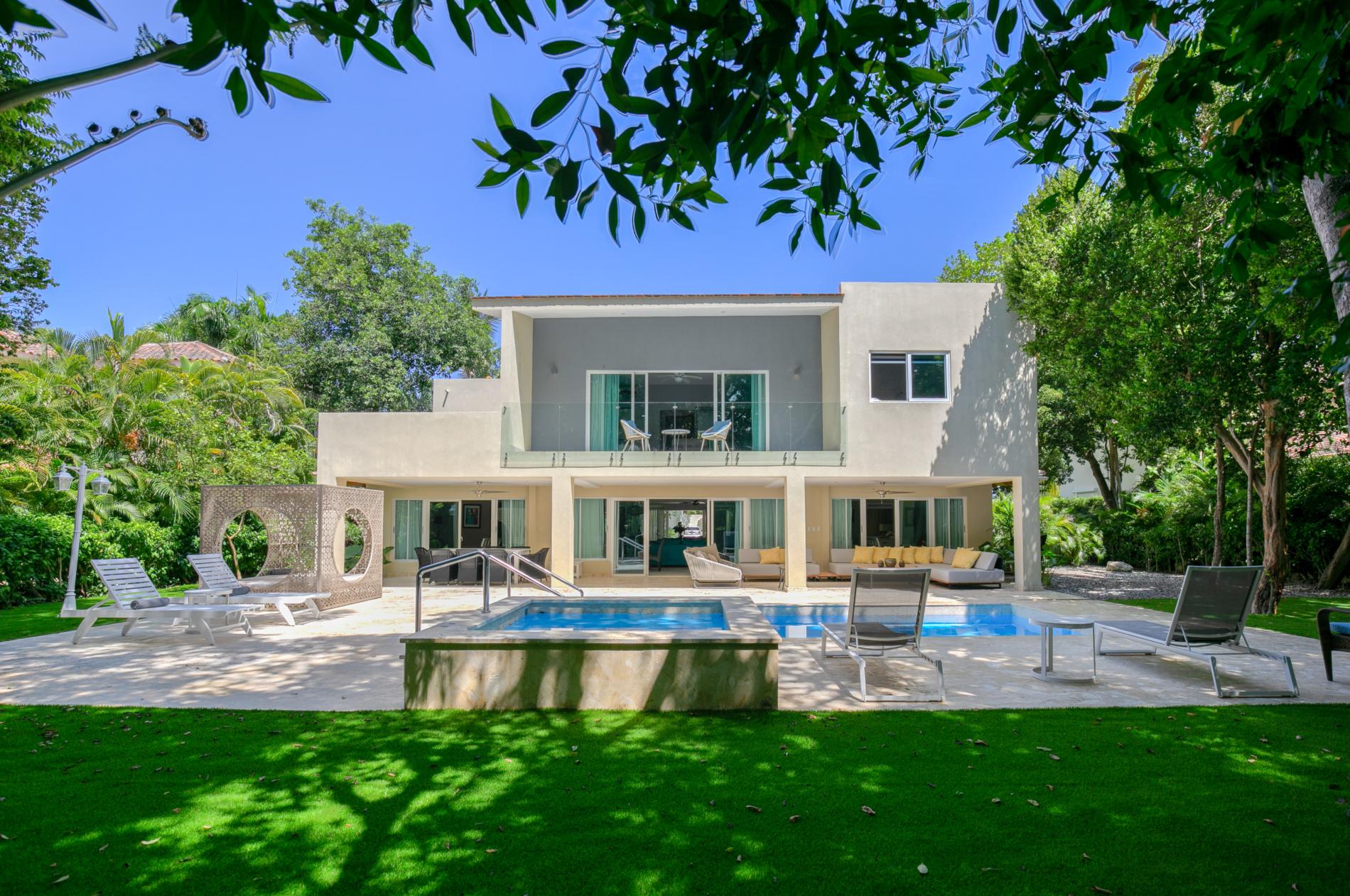 Luxury_Villa_Living_Tortuga_B53_Dominican_Republic3