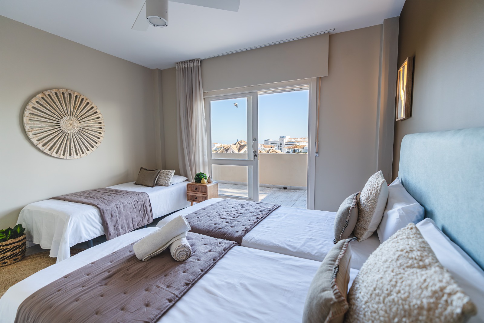 Luxury_Villa_Living_Villa_Luzzi_Marbella_Spain11