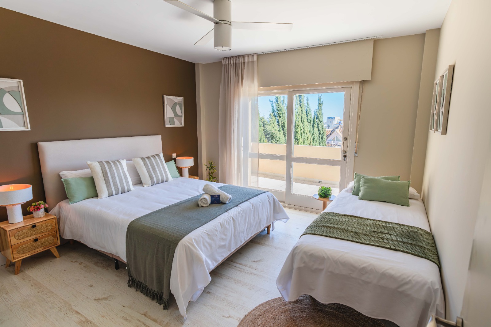 Luxury_Villa_Living_Villa_Luzzi_Marbella_Spain19