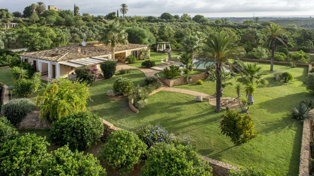 VILLA-Giliani-4Bedroom-Sicily-2