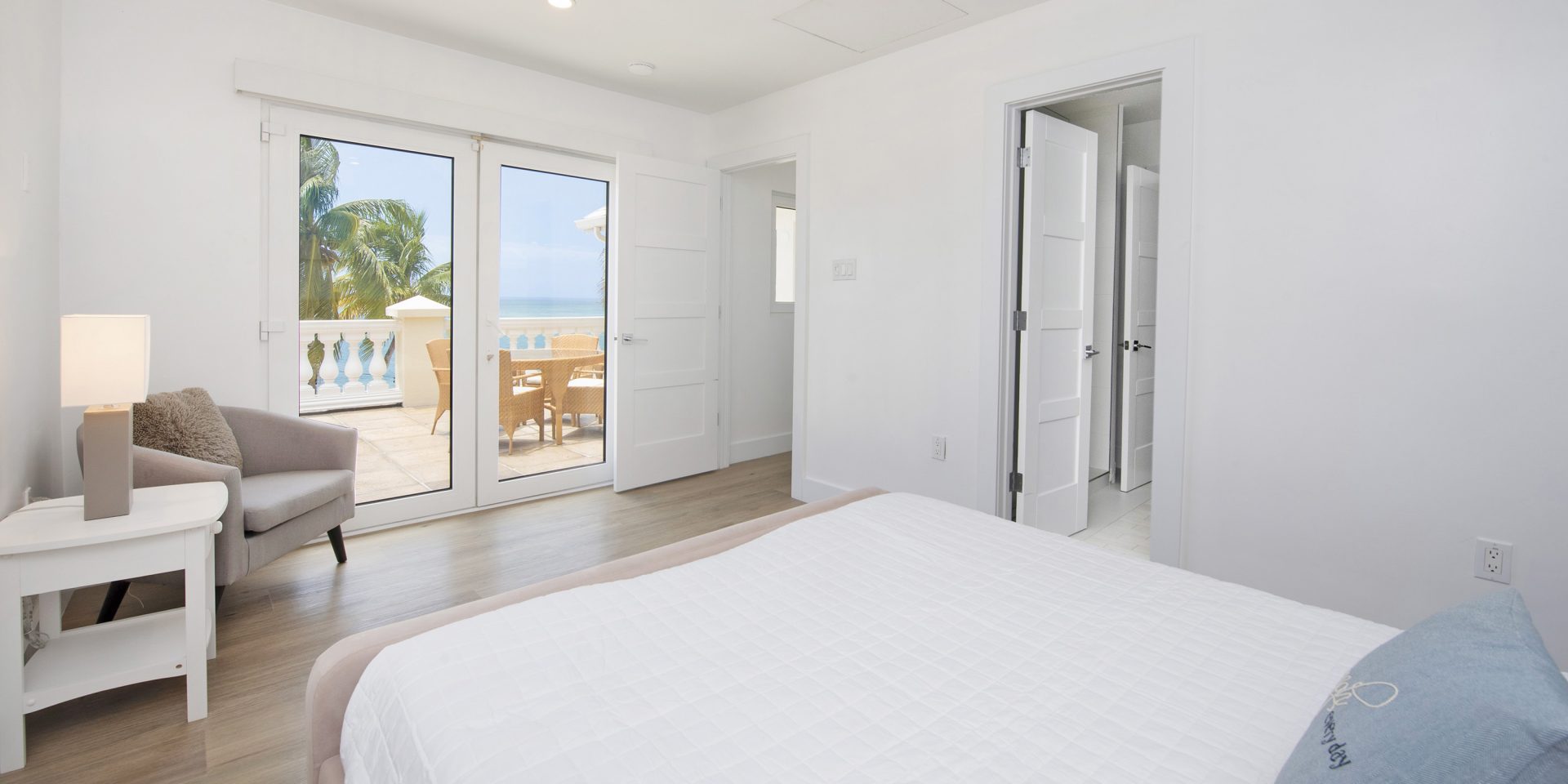 luxury-villa-living-crystal-waters-cayman-kai-grand-cayman-cayman-islands-14