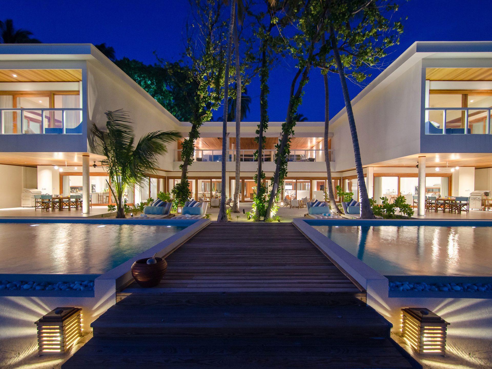 luxury-villa-living-the-great-beach-residence-amilla-maldives-1
