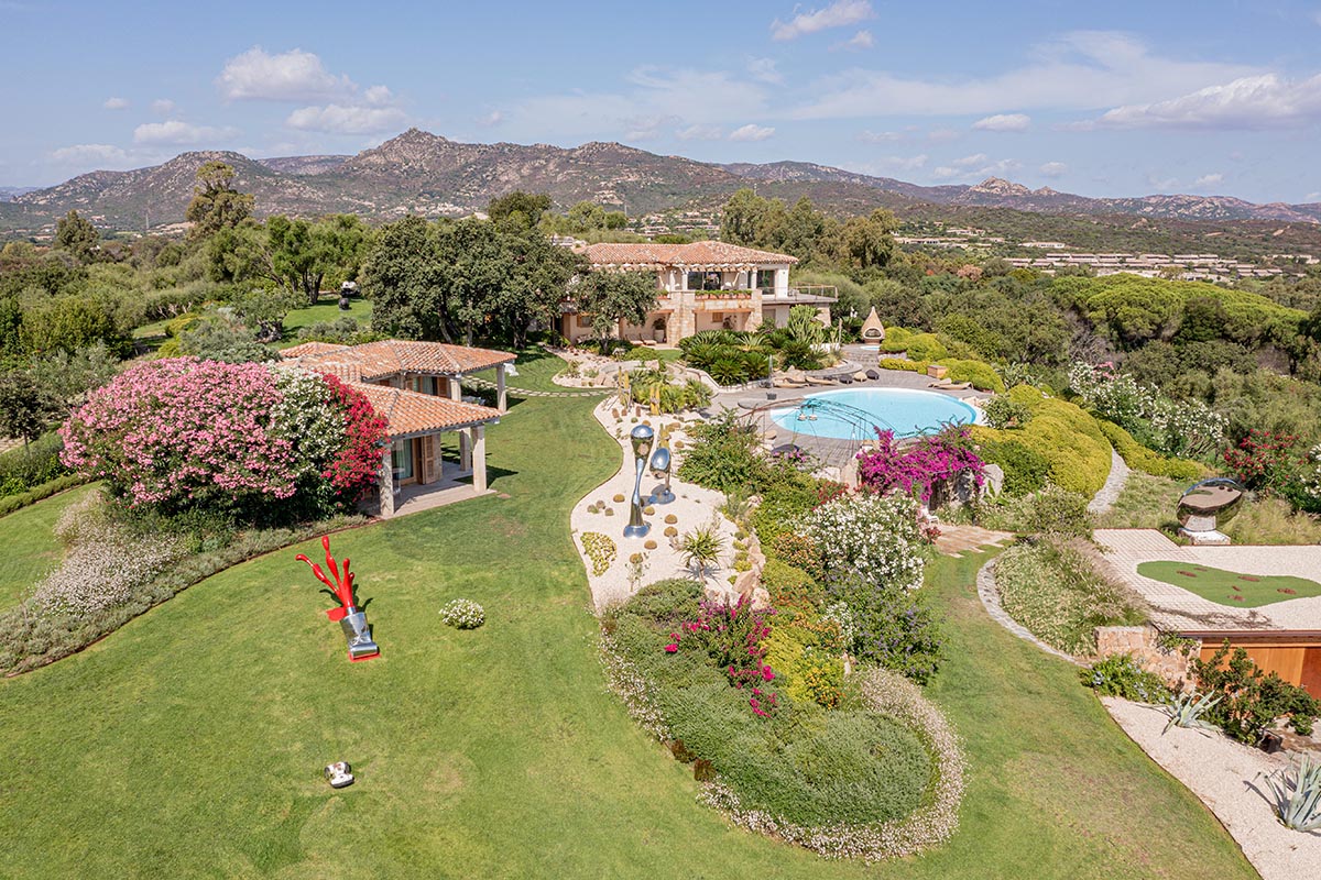 luxury-villa-living-villa-luppis-puntaldia-sardinia-10