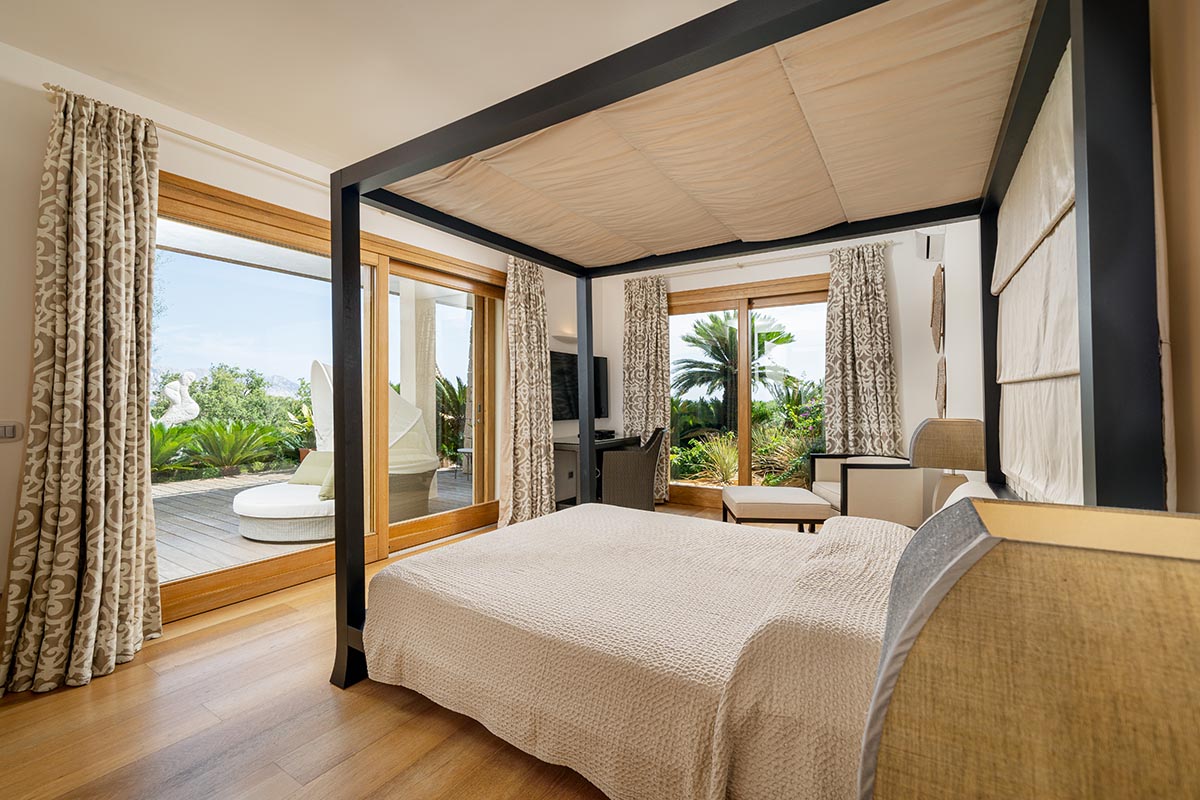 luxury-villa-living-villa-luppis-puntaldia-sardinia-15