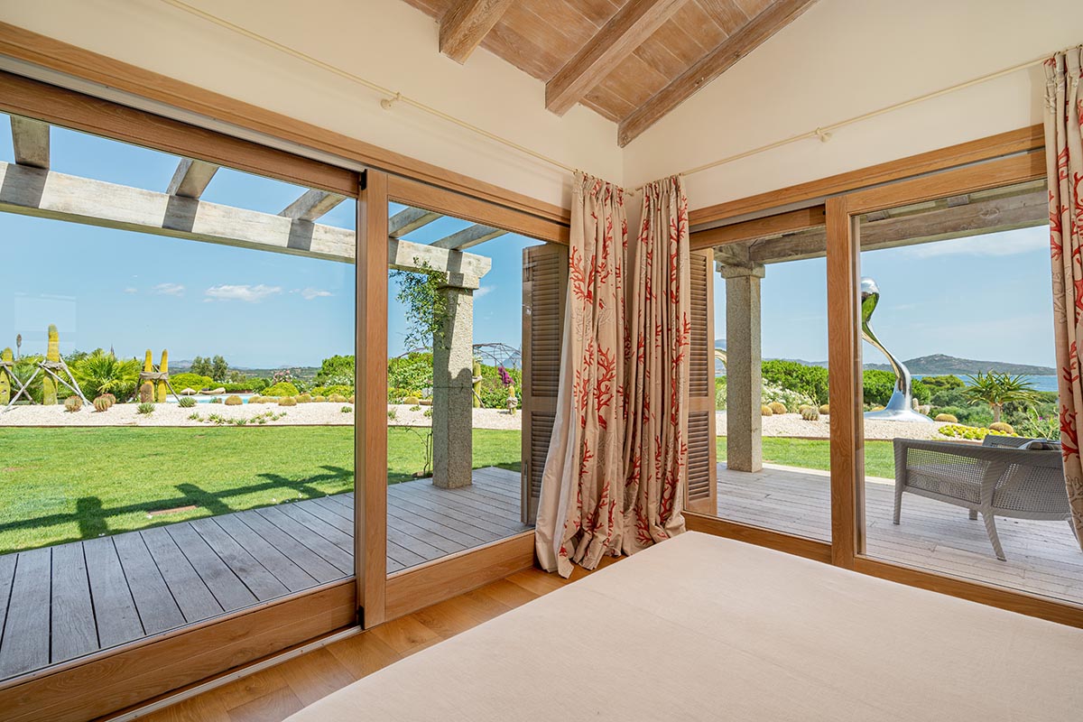 luxury-villa-living-villa-luppis-puntaldia-sardinia-18