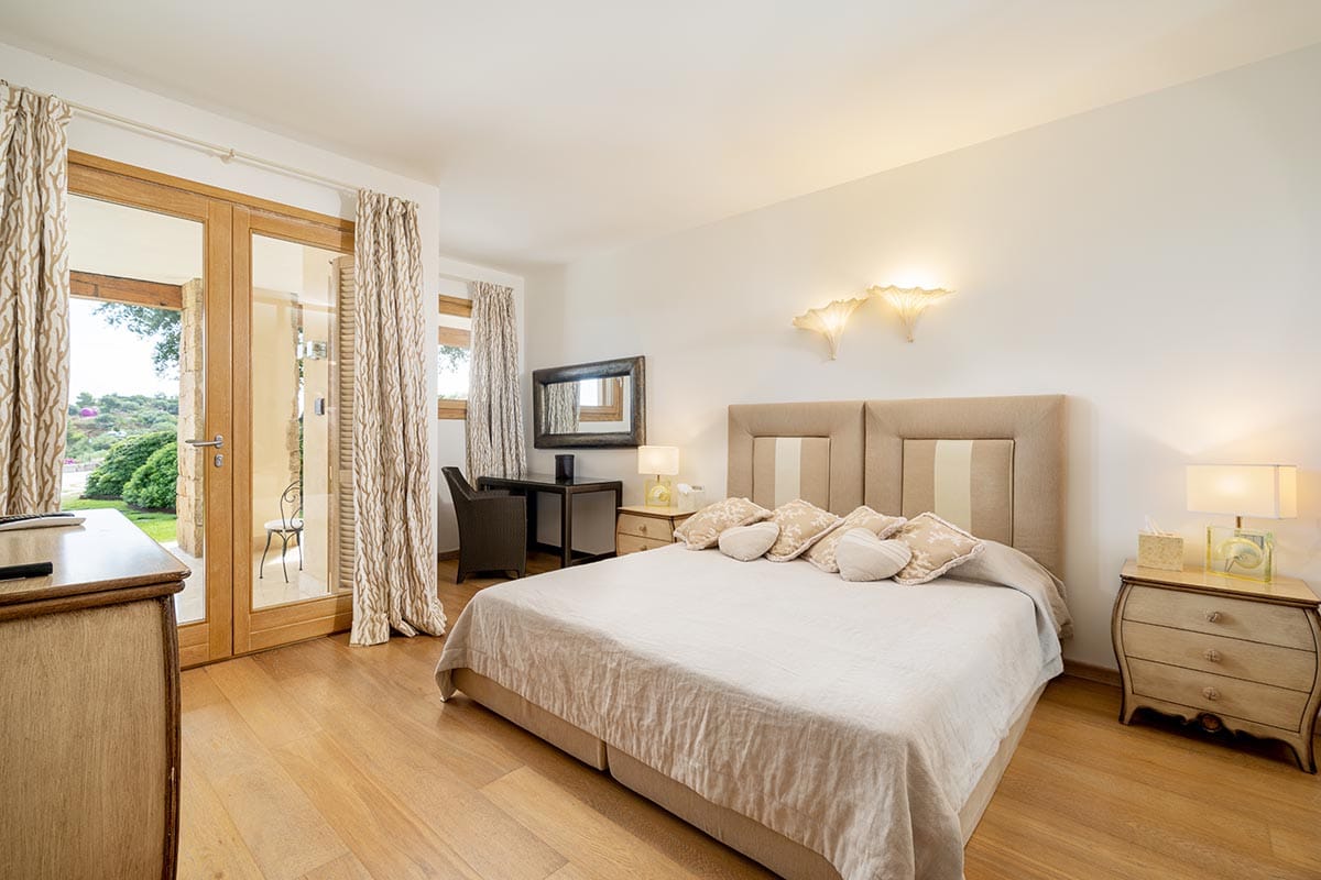 luxury-villa-living-villa-luppis-puntaldia-sardinia-19