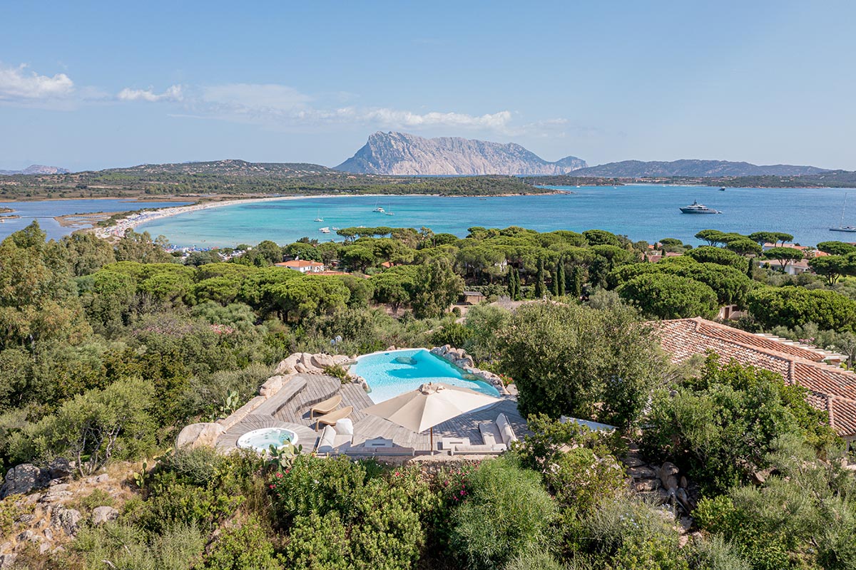 luxury-villa-living-villa-luppis-puntaldia-sardinia-2