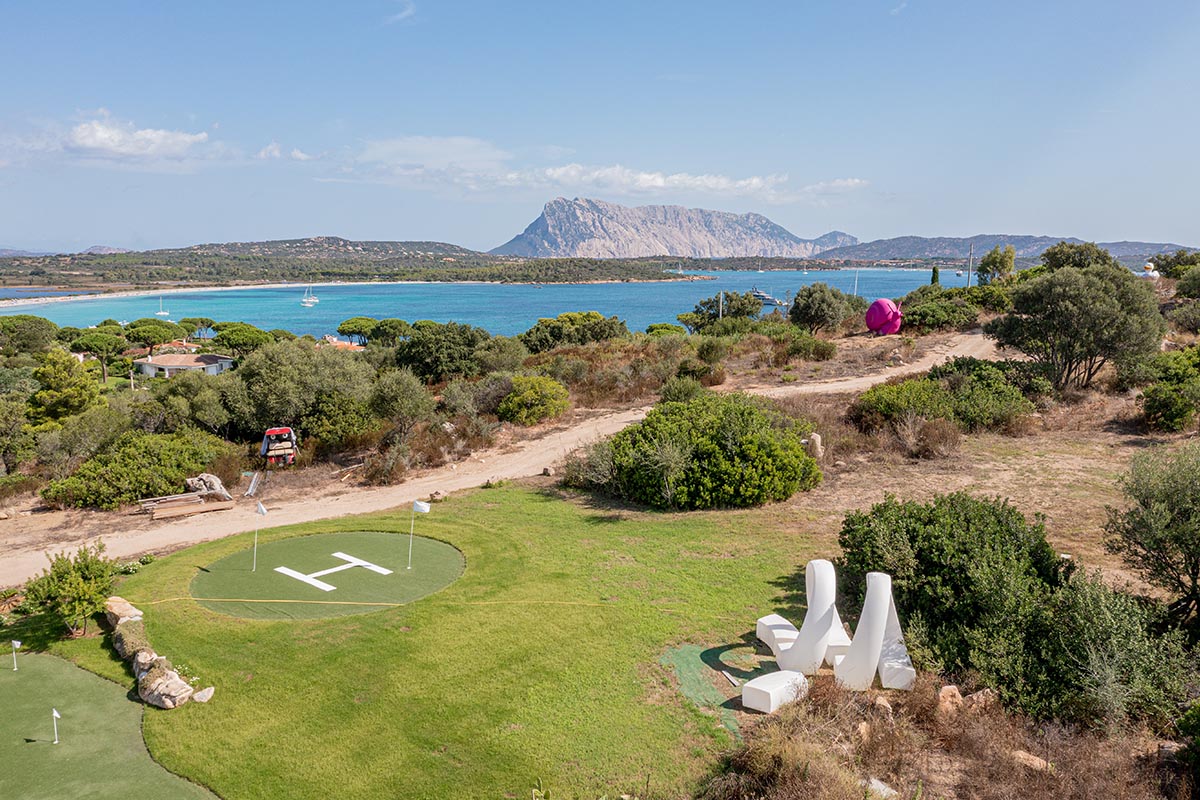 luxury-villa-living-villa-luppis-puntaldia-sardinia-9