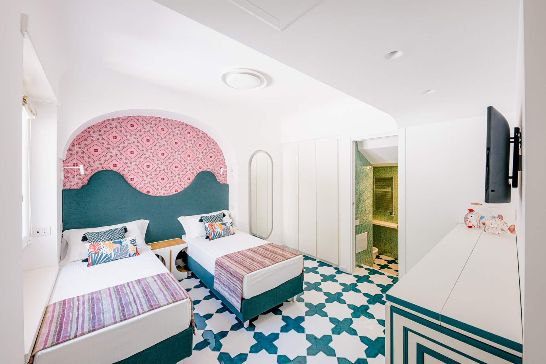 luxury-villa-living-villa-magdi-amalfi-coast-italy-18 luxury-villa-living-villa-magdi-amalfi-coast-italy-18