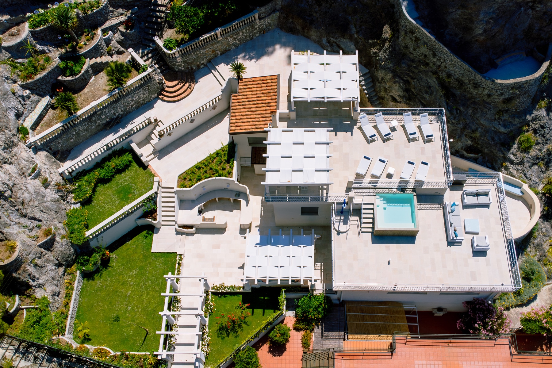 luxury-villa-living-villa-magdi-amalfi-coast-italy-3 luxury-villa-living-villa-magdi-amalfi-coast-italy-3