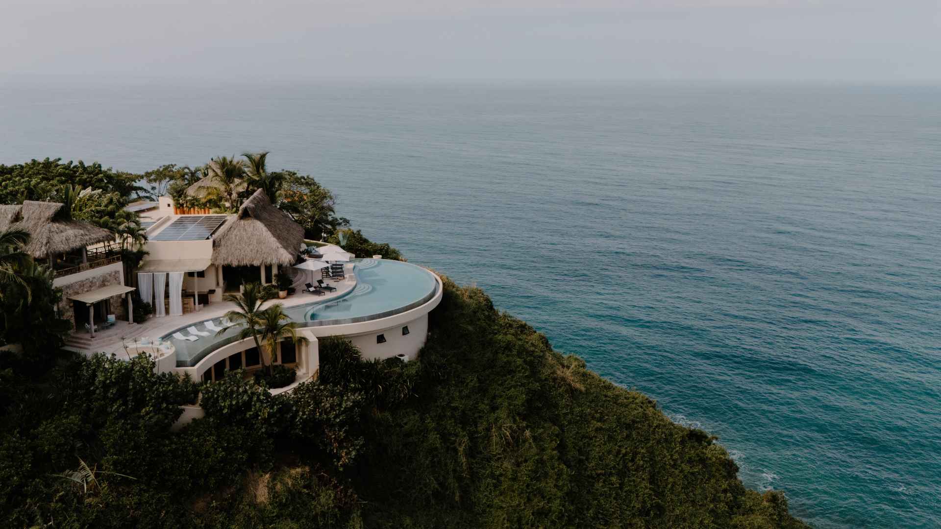 LVL-Luxury-6-Bedroom-Vill-San-Panch-Mexico-Villa-Tithonia-28 Sky View A Luxury 6 Bedroom Villa in San-Panch-Mexico-Villa-Tithonia