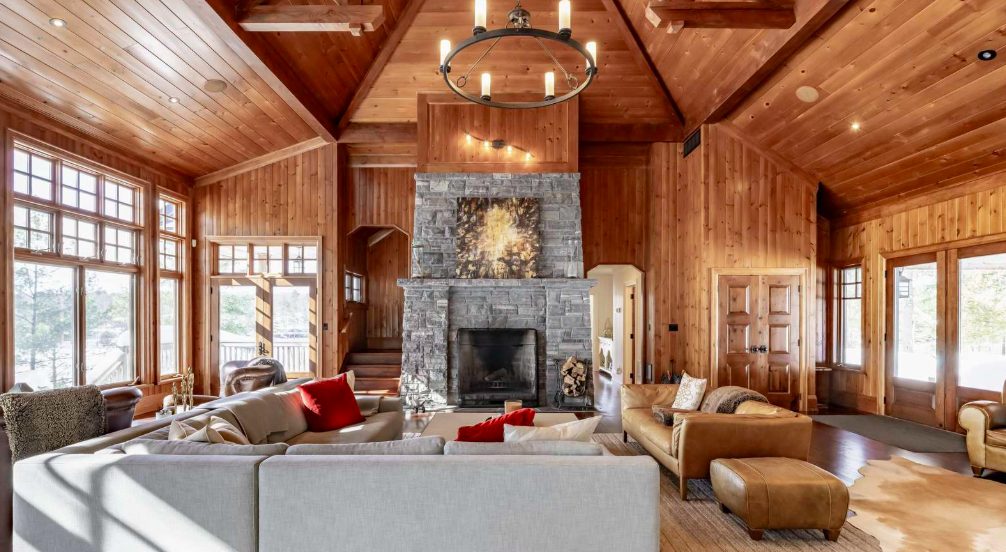 Luxury-Villa-Living-Carnegie-Canada–04-17 at 12.36.17