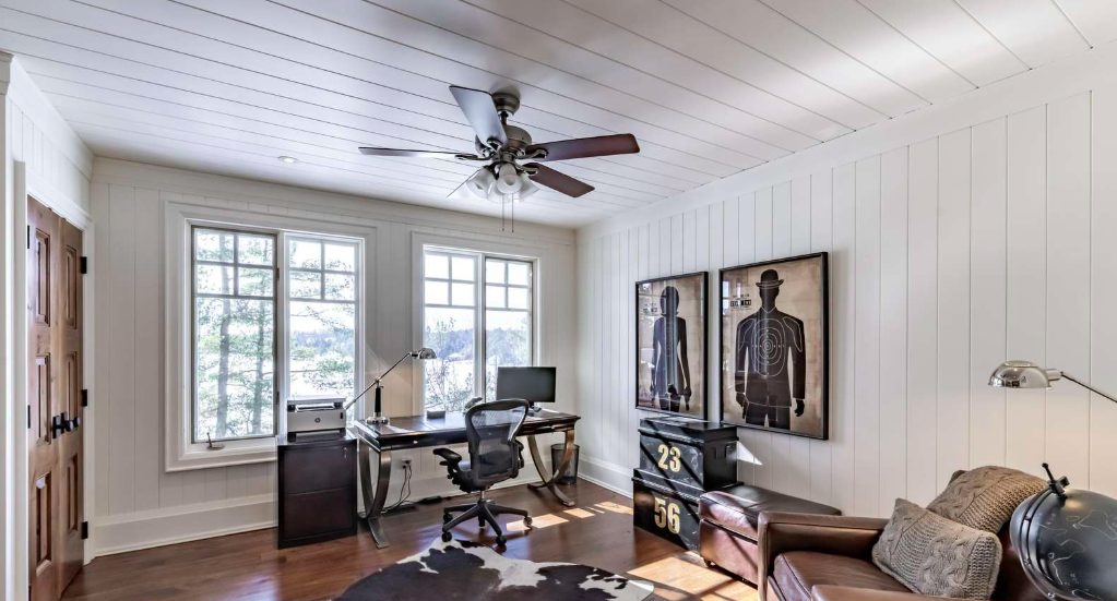 Luxury-Villa-Living-Carnegie-Canada–04-17 at 12.37.22