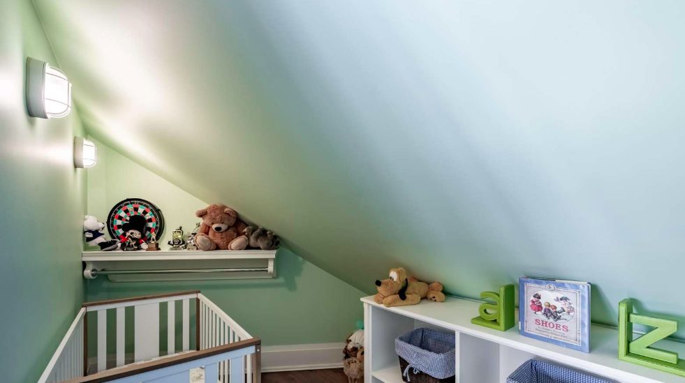 Luxury-Villa-Living-Carnegie-Canada–04-17 at 12.38.17