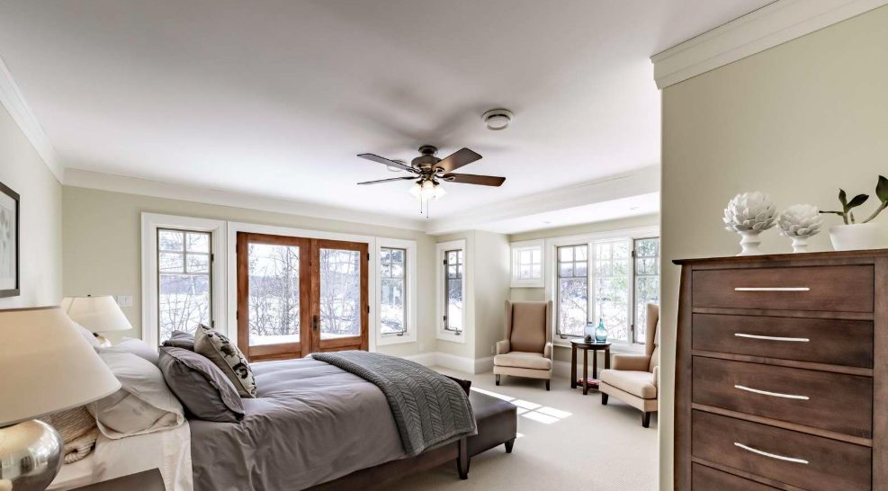 Luxury-Villa-Living-Carnegie-Canada–04-17 at 12.38.50