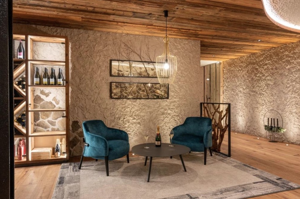 Luxury-Villa-Living-Chalet-Allessia-Italy-20