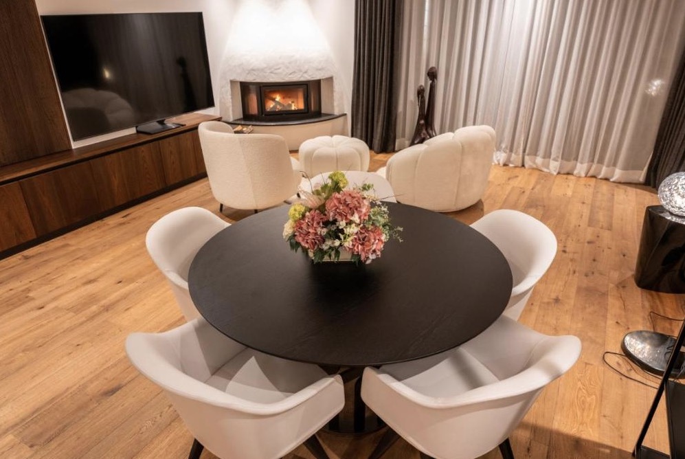 Luxury-Villa-Living-Chalet-Allessia-Italy-21