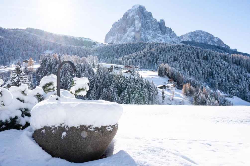 Luxury-Villa-Living-Chalet-Allessia-Italy-26