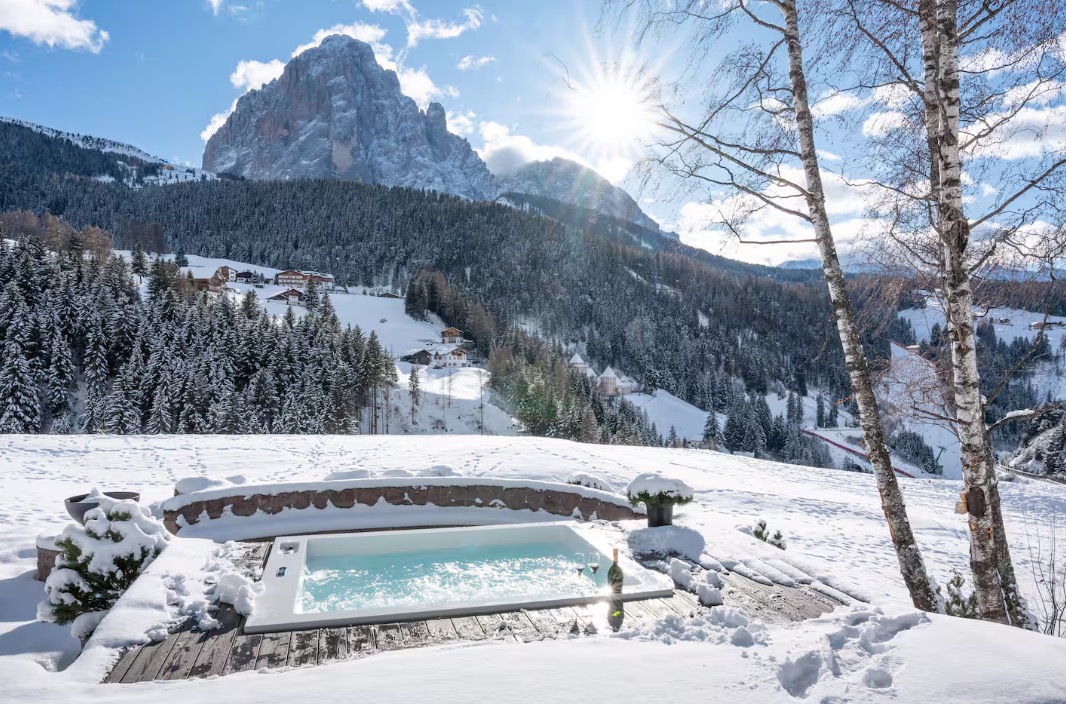Luxury-Villa-Living-Chalet-Allessia-Italy-27