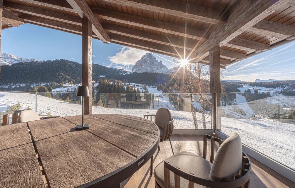 Luxury-Villa-Living-Chalet-Allessia-Italy-28