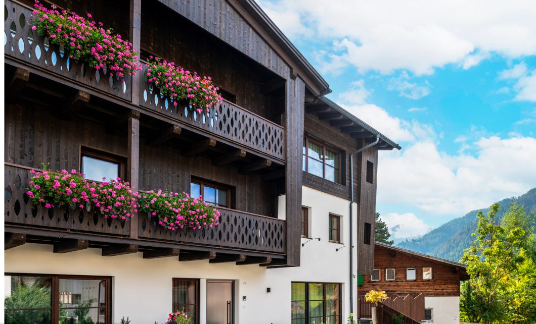 Luxury-Villa-Living-Chalet-Faure-Italy–04-17 at 10.35.43