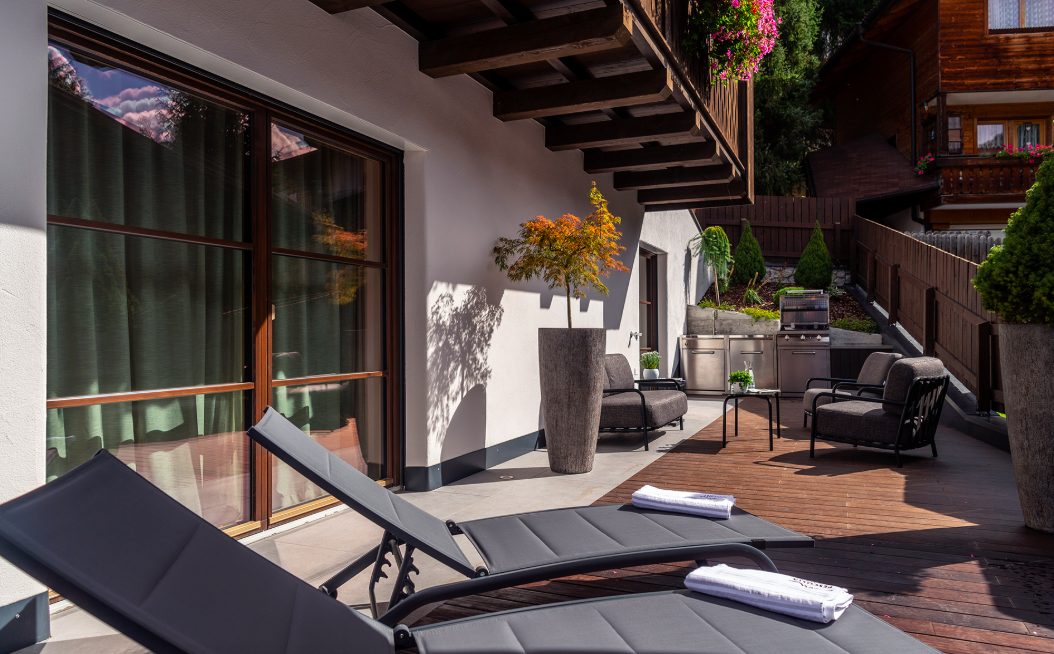 Luxury-Villa-Living-Chalet-Faure-Italy–04-17 at 10.35.55