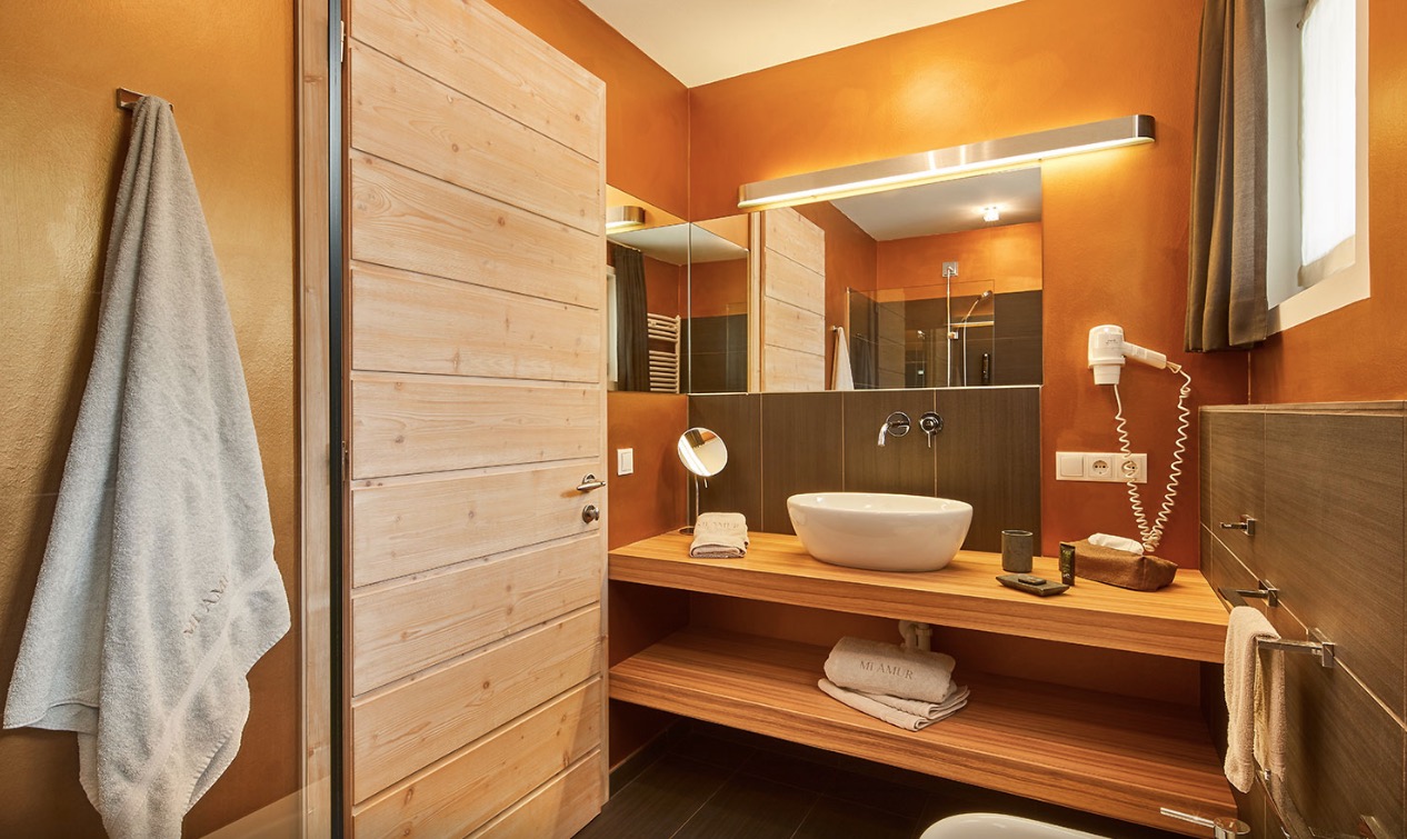 Luxury-Villa-Living-Chalet-Ilaria-Italy-10