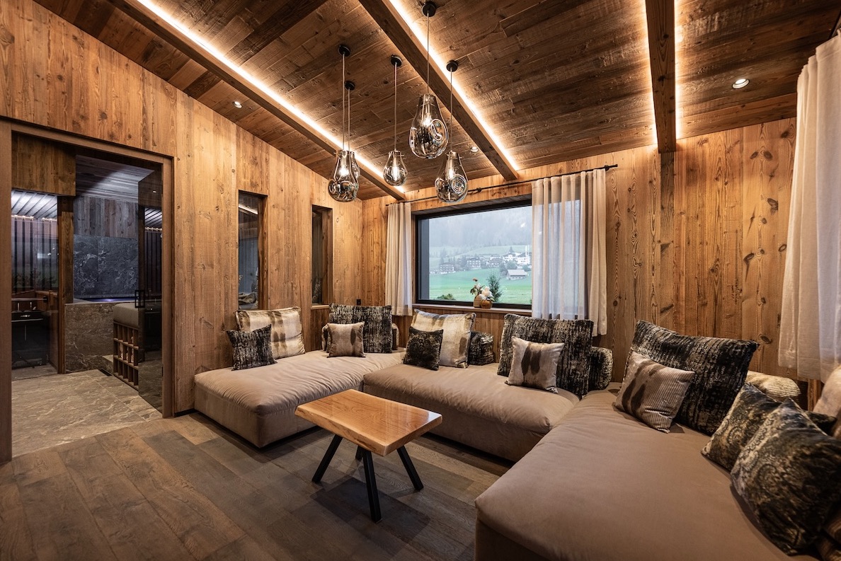 Luxury-Villa-Living-Chalet-Rosalia-Italy-11