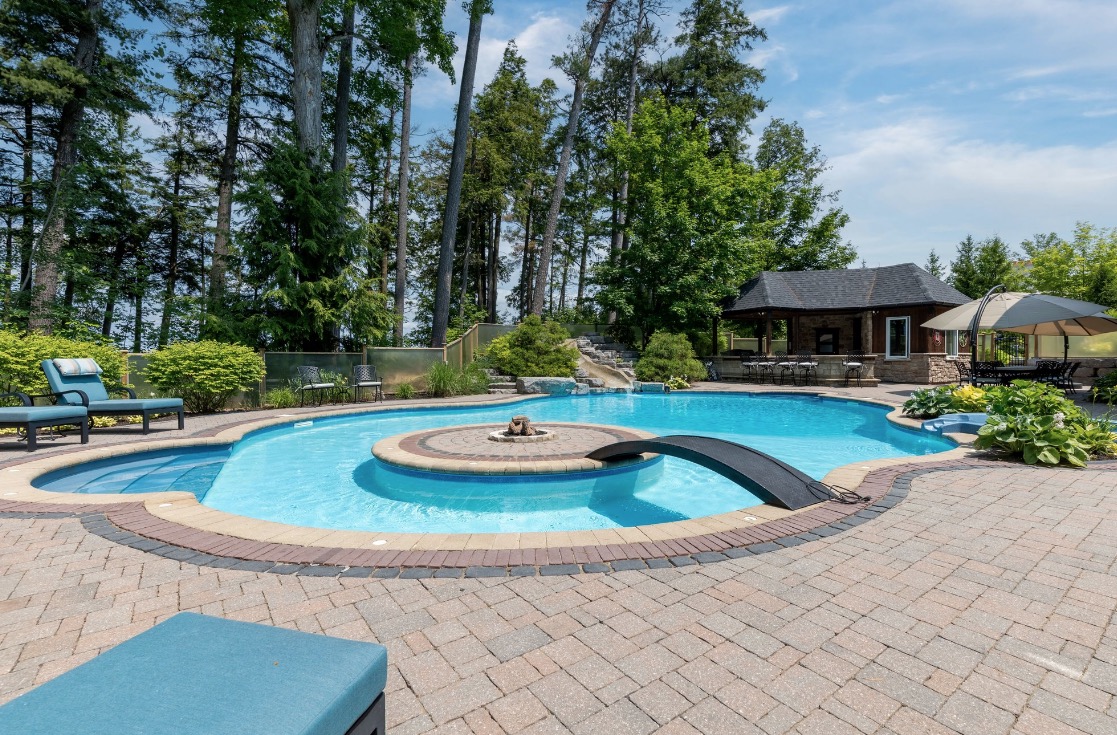 Luxury-Villa-Living-Du-Pont-Canada-32 Luxury-Villa-Living-Du-Pont-Canada-32