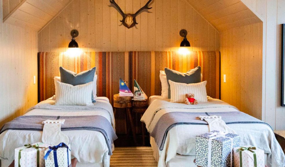 Luxury-Villa-Living-Forbes-Canada–04-17 at 13.00.15