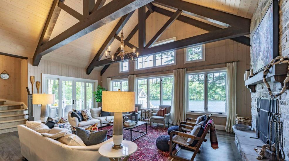 Luxury-Villa-Living-Forbes-Canada–04-17 at 13.00.29