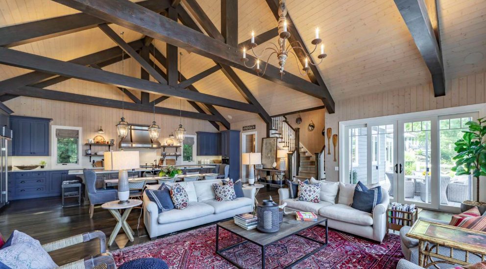 Luxury-Villa-Living-Forbes-Canada–04-17 at 13.00.35