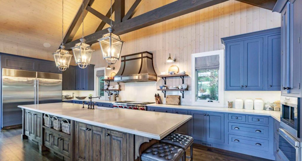 Luxury-Villa-Living-Forbes-Canada–04-17 at 13.00.43