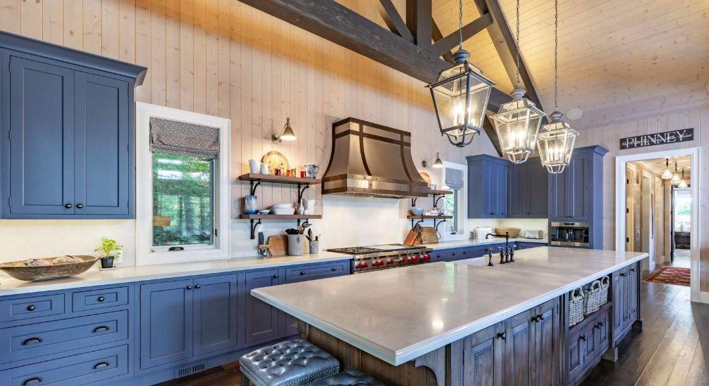 Luxury-Villa-Living-Forbes-Canada–04-17 at 13.01.20