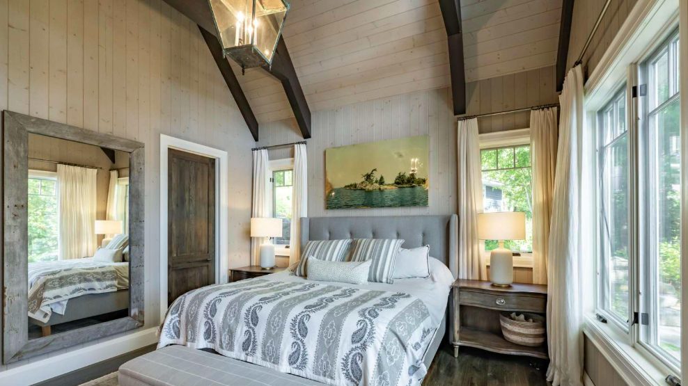 Luxury-Villa-Living-Forbes-Canada–04-17 at 13.01.36