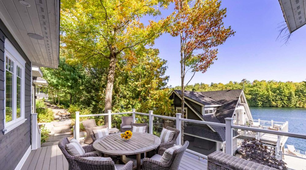 Luxury-Villa-Living-Forbes-Canada–04-17 at 13.02.18