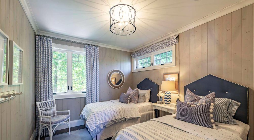 Luxury-Villa-Living-Forbes-Canada–04-17 at 13.03.48