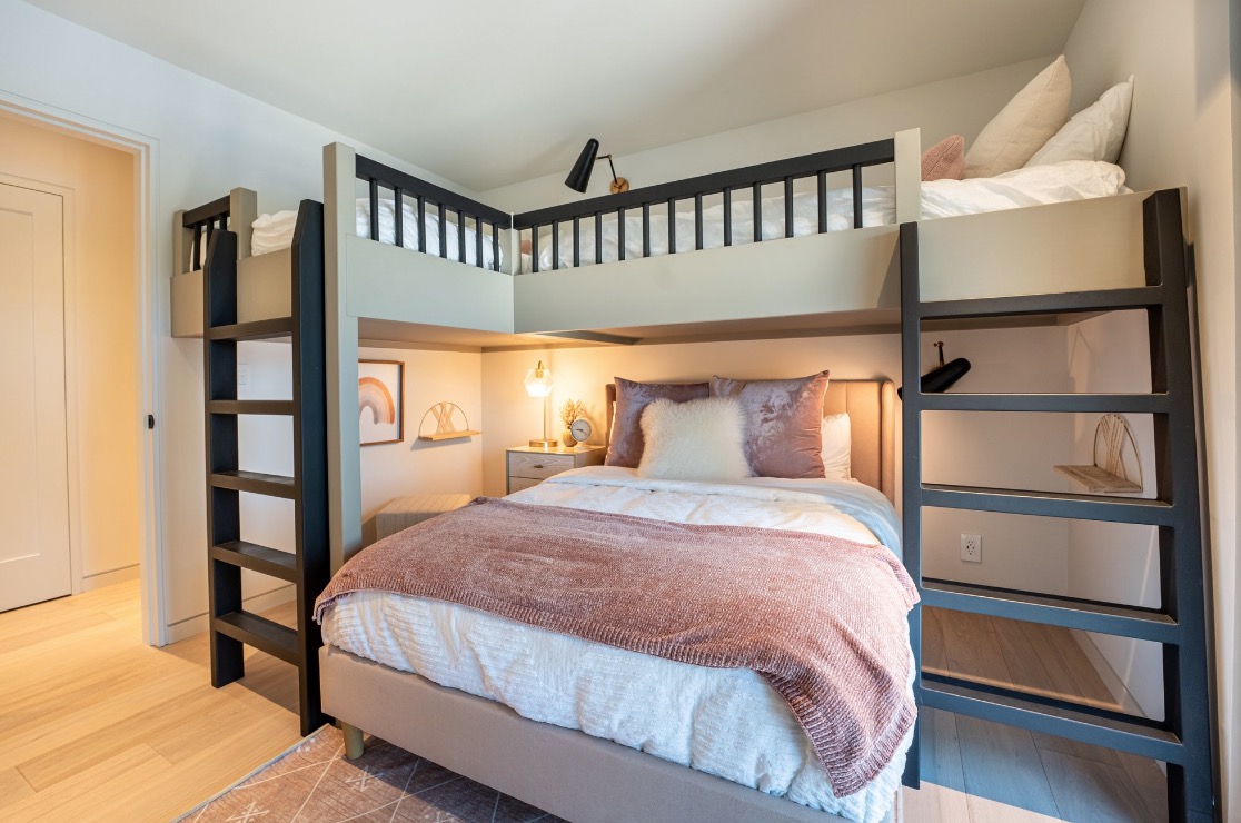 Luxury-Villa-Living-Gagnon-Canada-7 Luxury-Villa-Living-Gagnon-Canada-7