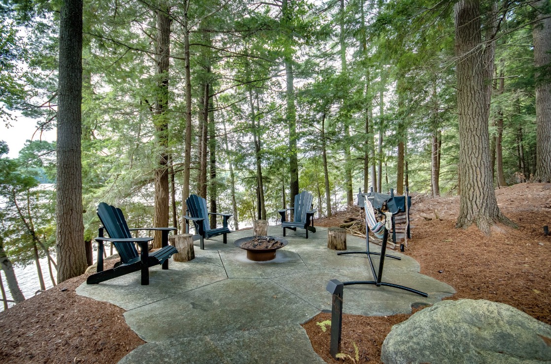 Luxury-Villa-Living-Vanderbilt-Canada-2 Luxury-Villa-Living-Vanderbilt-Canada-2