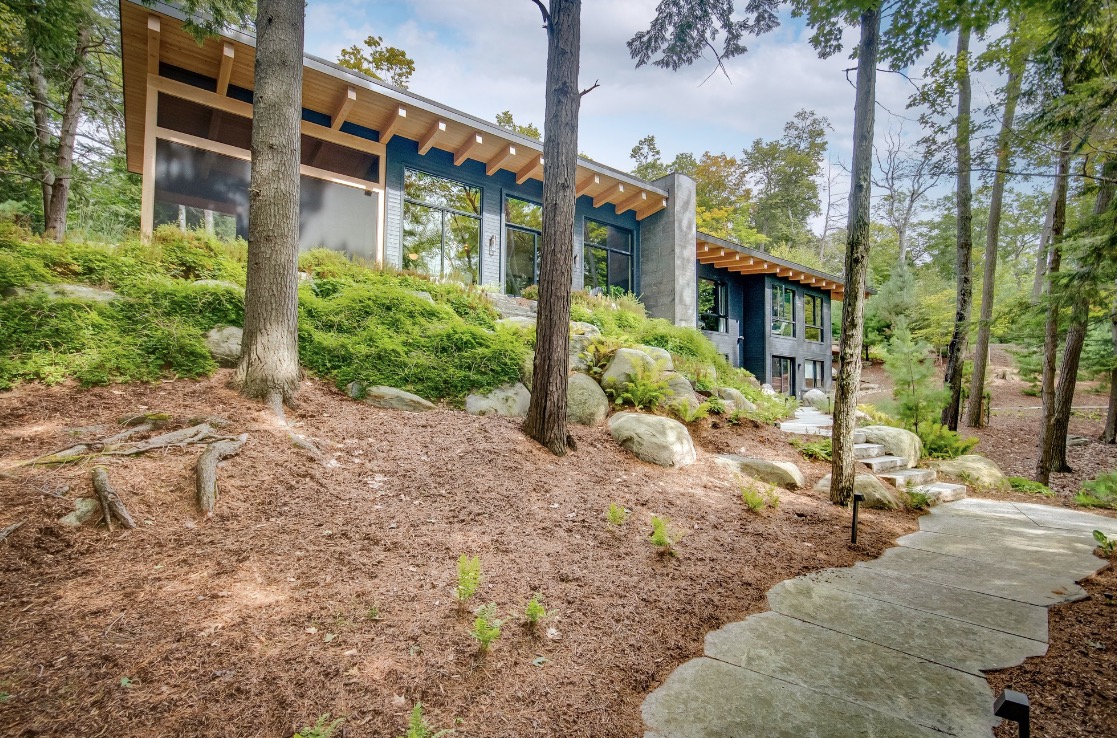 Luxury-Villa-Living-Vanderbilt-Canada-3 Luxury-Villa-Living-Vanderbilt-Canada-3