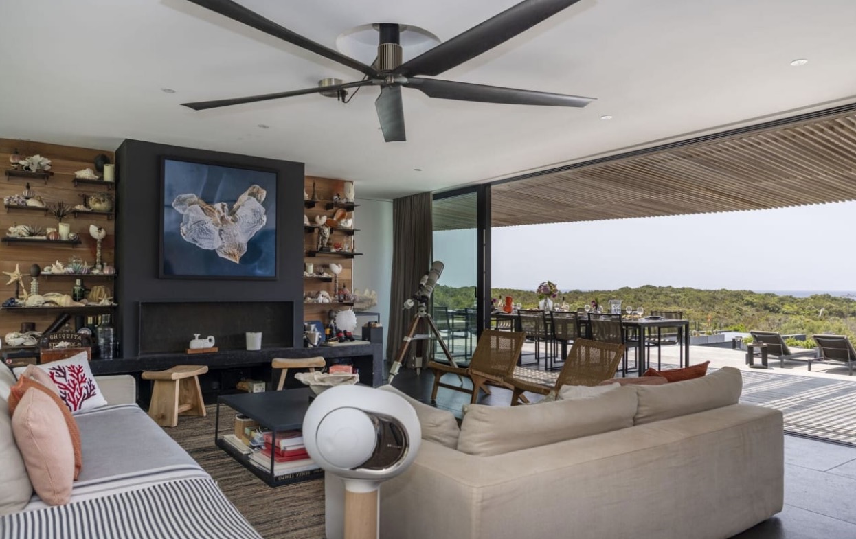 Luxury-Villa-Living-Villa-Bleu-Corsica-25